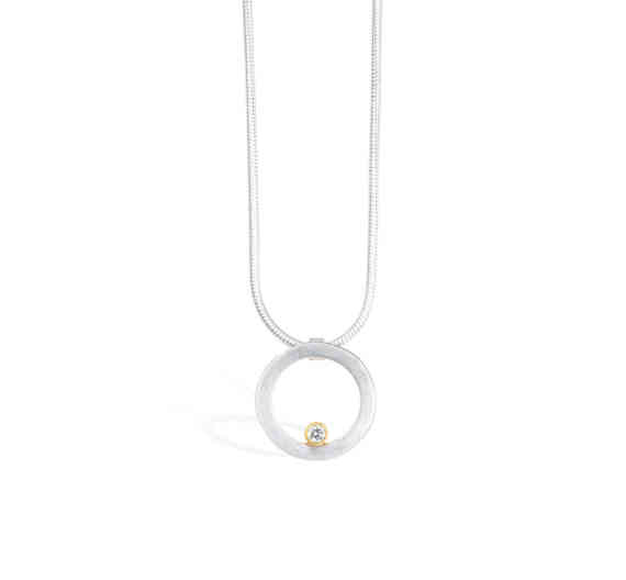 2048 Delicate Dia Pendant02