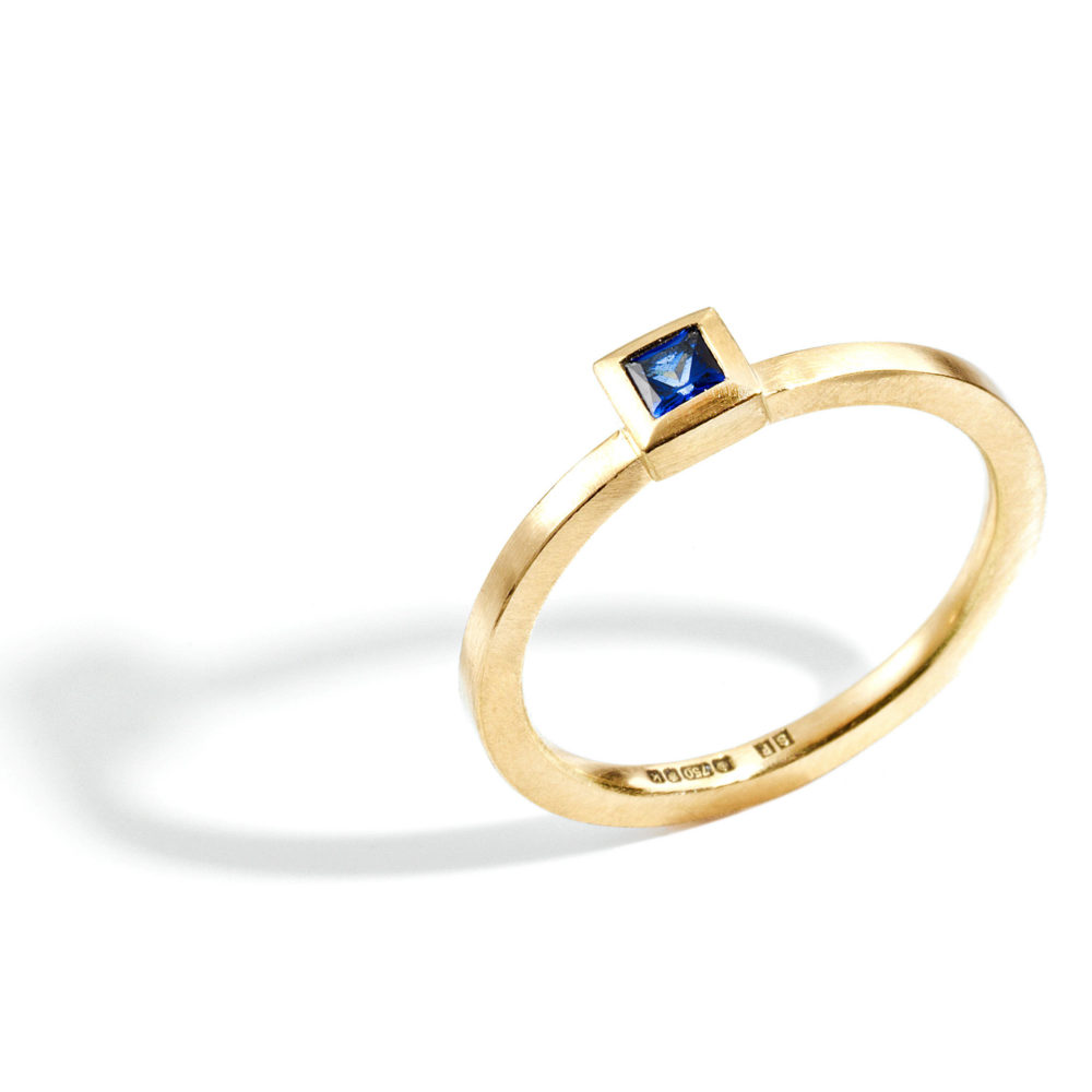 2048 Square Sapphire Collet